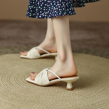 NOVA Verão as Mulheres Sapatos de Couro de Microfibra Slingback Fora Slippes Conciso Moderno Sandálias Retro Finos Sapatos de Salto Mulheres Chinelos de quarto